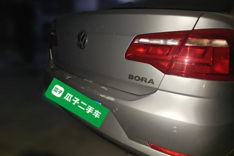 Used Volkswagen Bora 2014 1.6L Manual Fashion Edition Exterior 4
