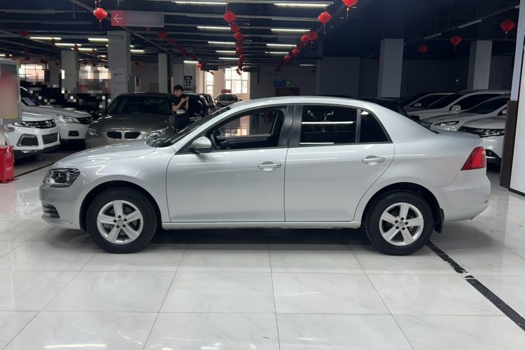 Used Volkswagen Bora 2014 1.6L Manual Fashion Edition Exterior 5