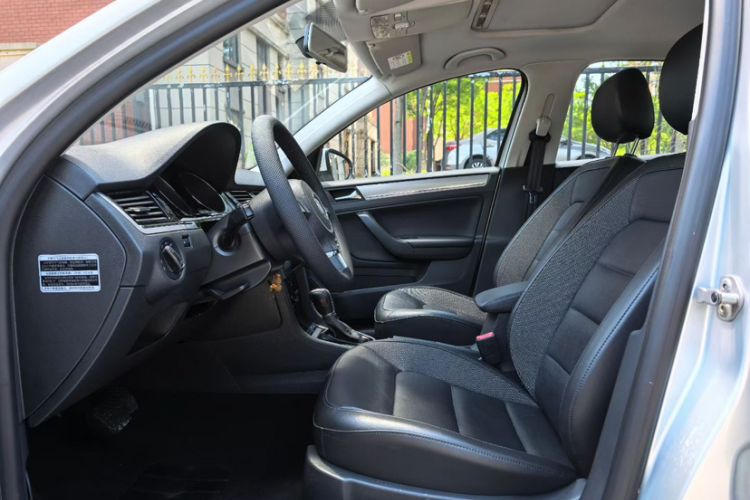 Used Volkswagen Bora 2014 1.6L Automatic Comfort Model Exterior 7