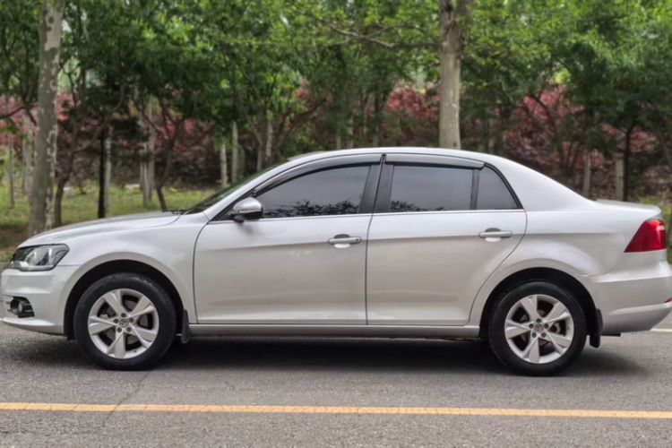 Used Volkswagen Bora 2014 1.6L Automatic Comfort Model Exterior 8