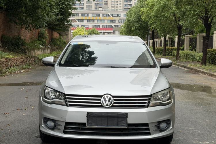 Used Volkswagen Bora 2014 1.6L Manual Comfort Model Front