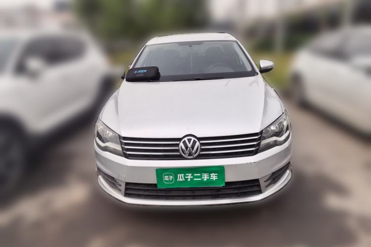 Used Volkswagen Bora 2014 1.6L Manual Fashion Edition Front