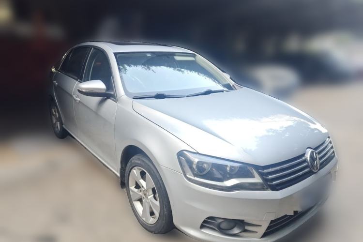 Used Volkswagen Bora 2014 1.6L Automatic Comfort Model Front Right 45 Deg