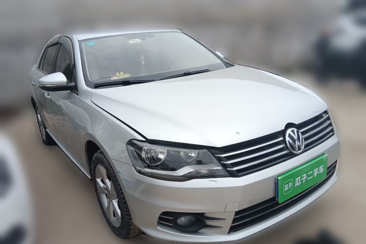 Used Volkswagen Bora 2014 1.6L Automatic Comfort Model Front Right 45 Deg