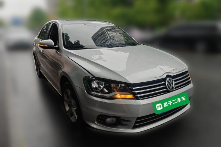 Used Volkswagen Bora 2014 1.6L Manual Comfort Model Front Right 45 Deg