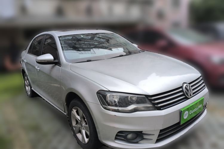 Used Volkswagen Bora 2014 1.6L Manual Comfort Model Front Right 45 Deg
