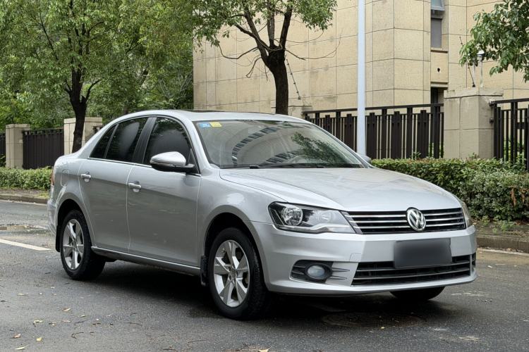 Used Volkswagen Bora 2014 1.6L Manual Comfort Model Front Right 45 Deg