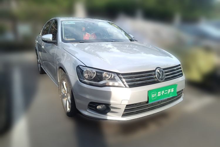 Used Volkswagen Bora 2014 1.6L Automatic Comfort Model Front Right 45 Deg