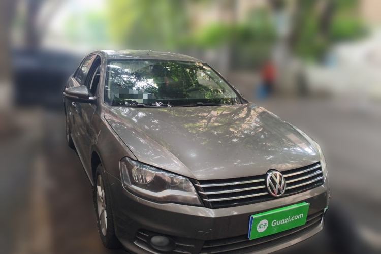 Used Volkswagen Bora 2014 1.6L Manual Comfort Model Front Right 45 Deg