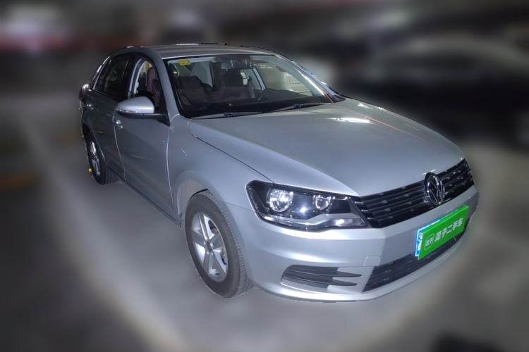 Used Volkswagen Bora 2014 1.6L Automatic Fashion Model Front Right 45 Deg