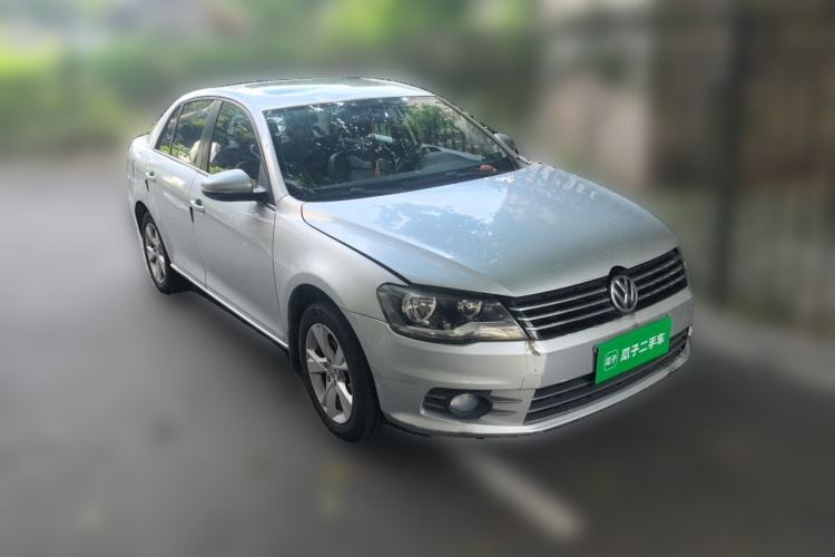 Used Volkswagen Bora 2014 1.6L Automatic Comfort Model Front Right 45 Deg