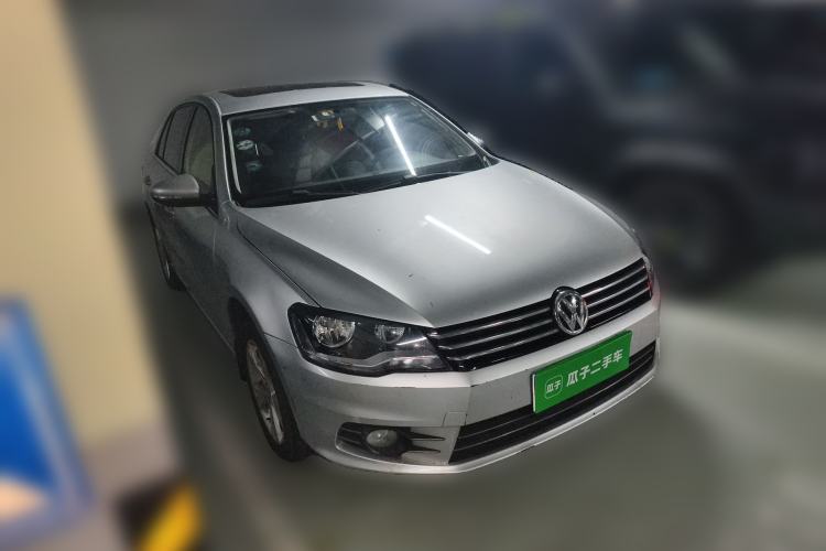 Used Volkswagen Bora 2014 1.6L Automatic Comfort Model Front Right 45 Deg