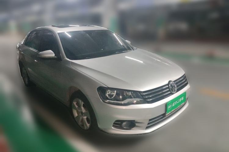 Used Volkswagen Bora 2014 1.4TSI Automatic Comfort Model Front Right 45 Deg