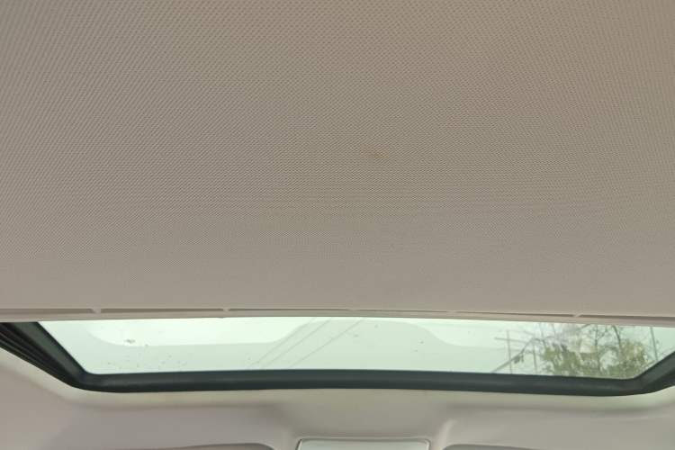 Used Volkswagen Bora 2014 1.6L Automatic Comfort Model Headliner