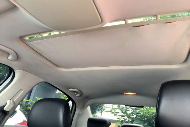 Used Volkswagen Bora 2014 1.6L Automatic Comfort Model Headliner