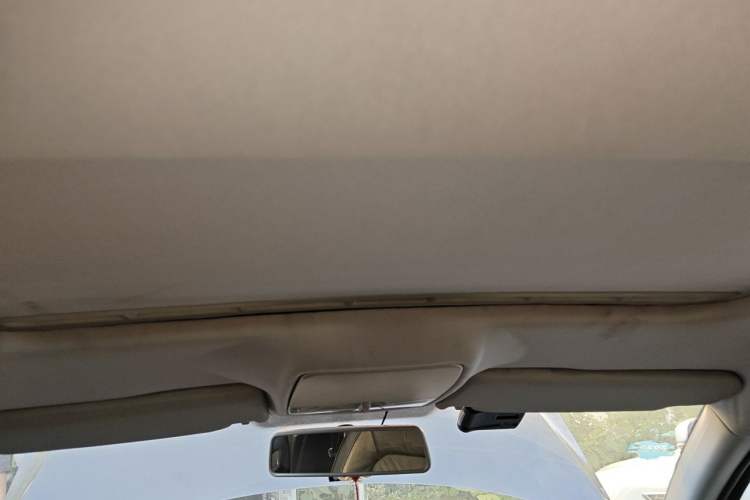 Used Volkswagen Bora 2014 1.6L Manual Comfort Model Headliner