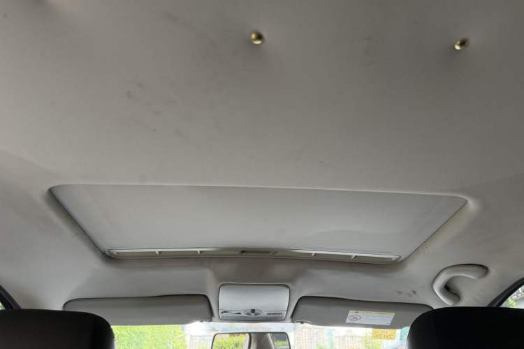 Used Volkswagen Bora 2014 1.6L Manual Comfort Model Headliner