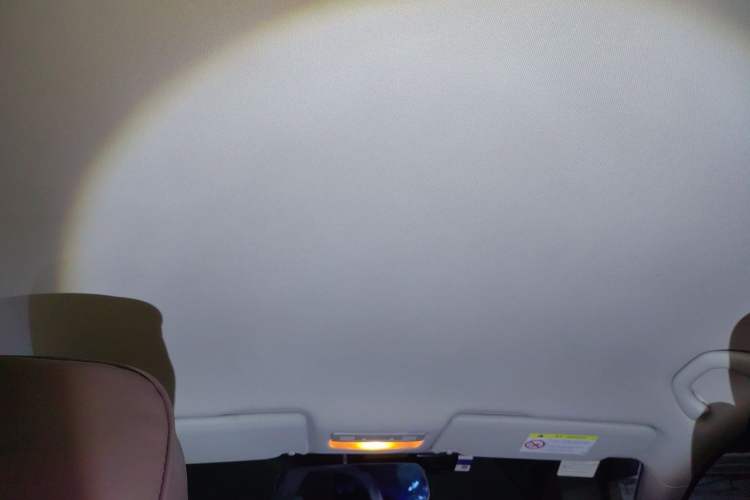 Used Volkswagen Bora 2014 1.6L Automatic Fashion Model Headliner