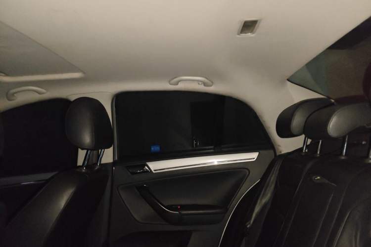 Used Volkswagen Bora 2014 1.4TSI Automatic Comfort Model Headliner