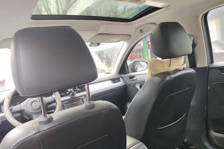 Used Volkswagen Bora 2014 1.6L Automatic Comfort Model Headliner