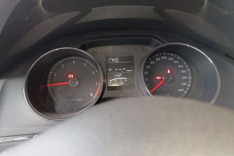 Used Volkswagen Bora 2014 1.6L Manual Fashion Edition Instrument Cluster