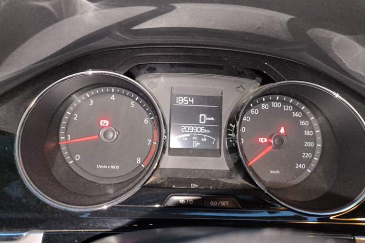 Used Volkswagen Bora 2014 1.6L Manual Comfort Model Instrument Cluster