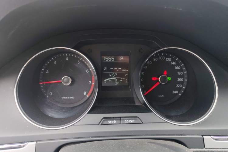 Used Volkswagen Bora 2014 1.6L Automatic Fashion Model Instrument Cluster
