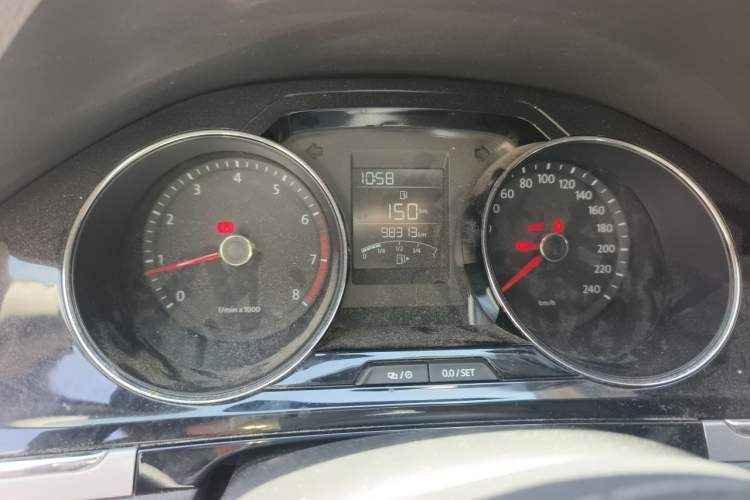 Used Volkswagen Bora 2014 1.6L Manual Comfort Model Instrument Cluster