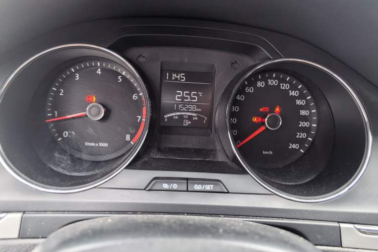 Used Volkswagen Bora 2014 1.6L Manual Fashion Edition Instrument Cluster