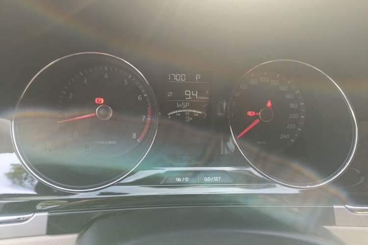 Used Volkswagen Bora 2014 1.6L Automatic Comfort Model Instrument Cluster