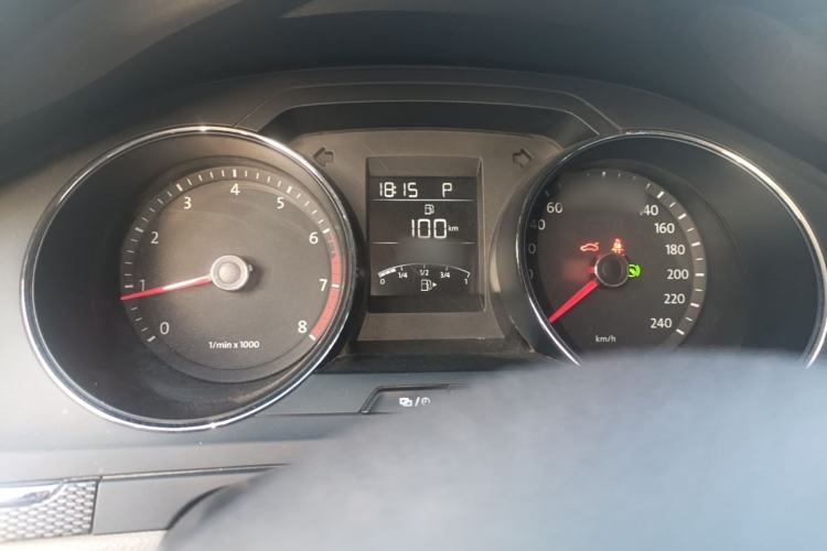 Used Volkswagen Bora 2014 1.6L Automatic Fashion Model Instrument Cluster