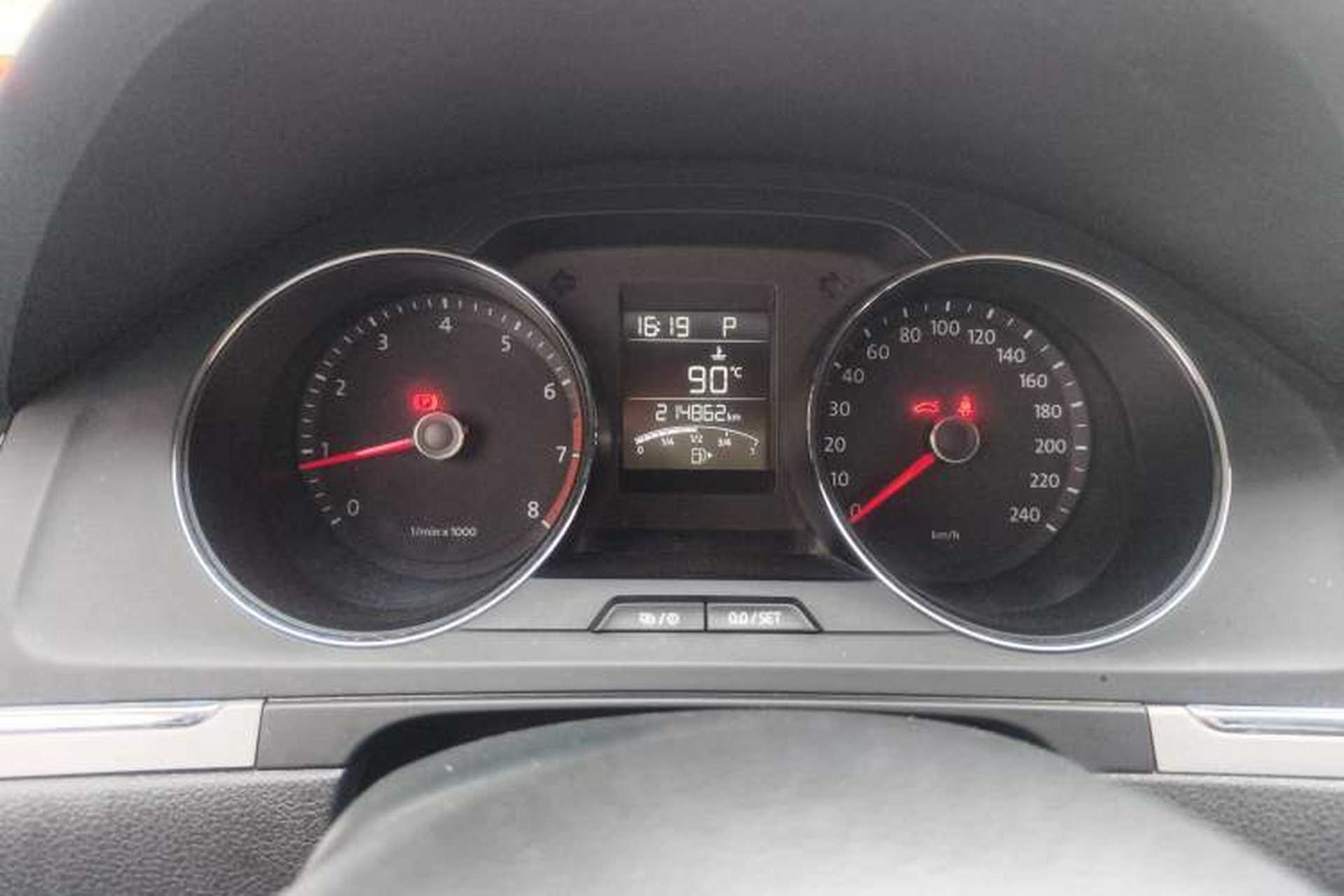 Used Volkswagen Bora 2014 1.6L Automatic Fashion Model Instrument Cluster