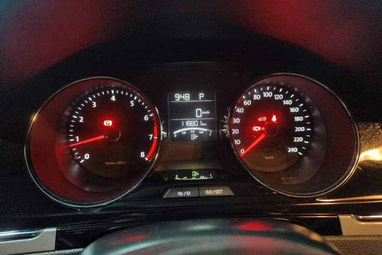 Used Volkswagen Bora 2014 1.6L Automatic Comfort Model Instrument Cluster