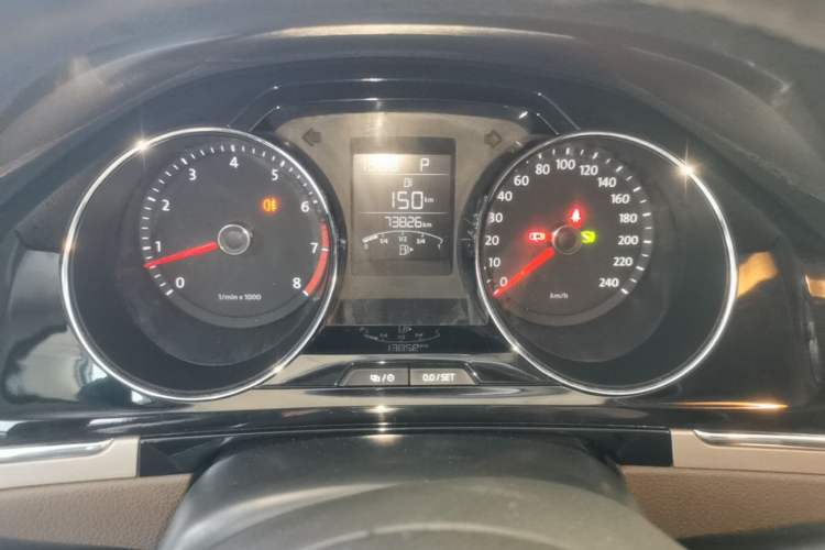 Used Volkswagen Bora 2014 1.4TSI Automatic Comfort Model Instrument Cluster