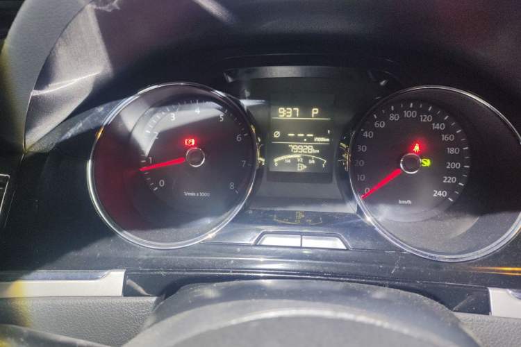 Used Volkswagen Bora 2014 1.4TSI Automatic Comfort Model Instrument Cluster