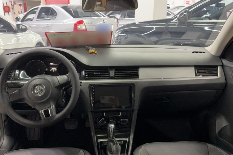 Used Volkswagen Bora 2014 1.6L Automatic Comfort Model Interior 4
