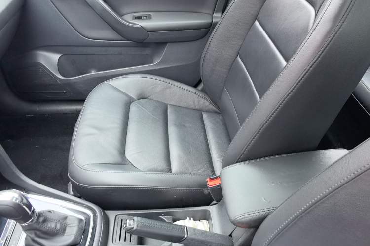 Used Volkswagen Bora 2014 1.6L Automatic Comfort Model Interior 5