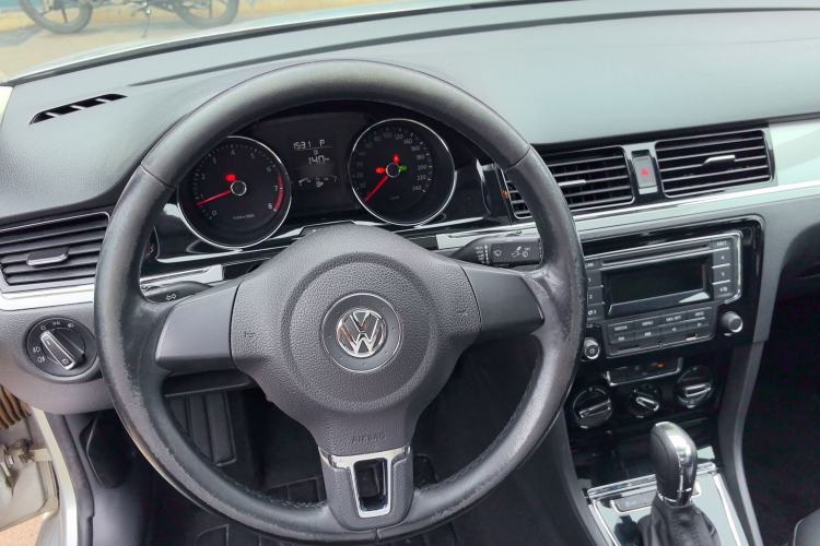 Used Volkswagen Bora 2014 1.6L Automatic Comfort Model Interior 9