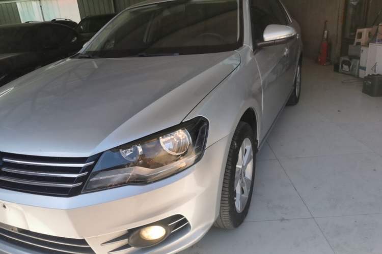 Used Volkswagen Bora 2014 1.4TSI Automatic Comfort Model Left Front Headlight