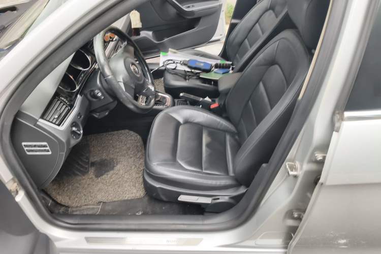 Used Volkswagen Bora 2014 1.6L Automatic Comfort Model Left Front Seat