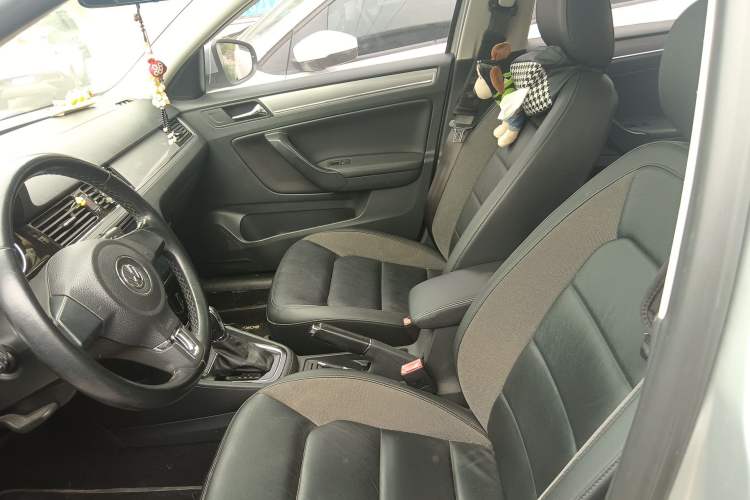 Used Volkswagen Bora 2014 1.6L Automatic Comfort Model Left Front Seat