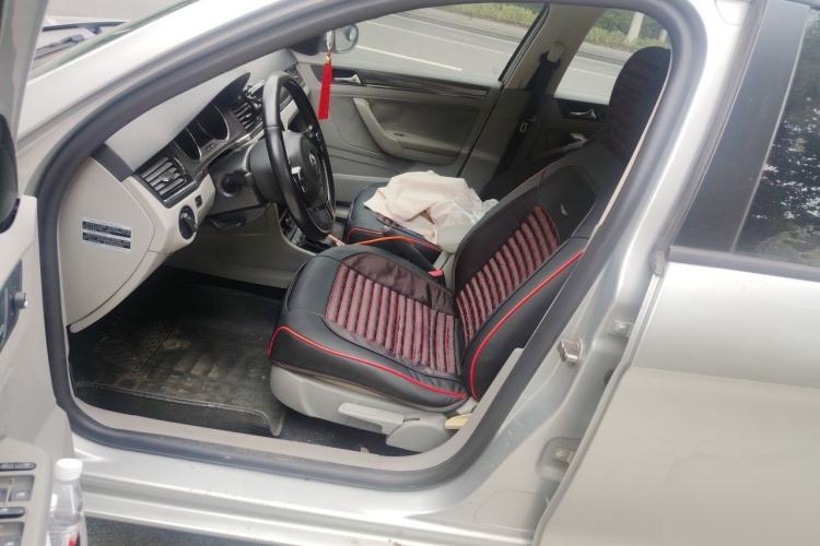 Used Volkswagen Bora 2014 1.6L Automatic Fashion Model Left Front Seat