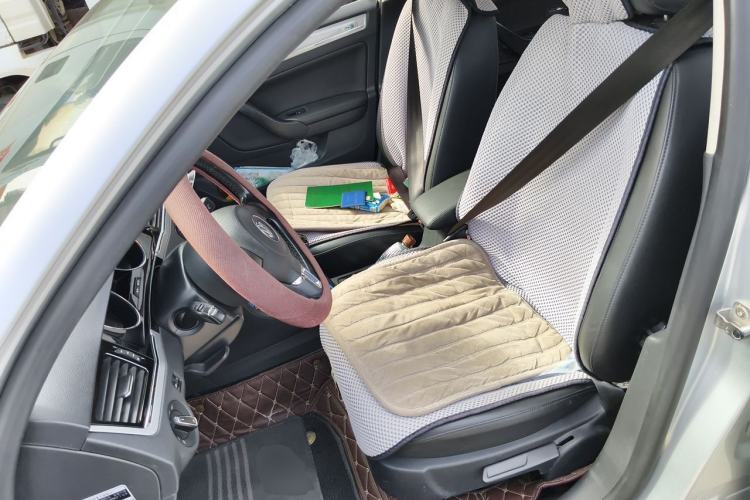 Used Volkswagen Bora 2014 1.6L Manual Comfort Model Left Front Seat