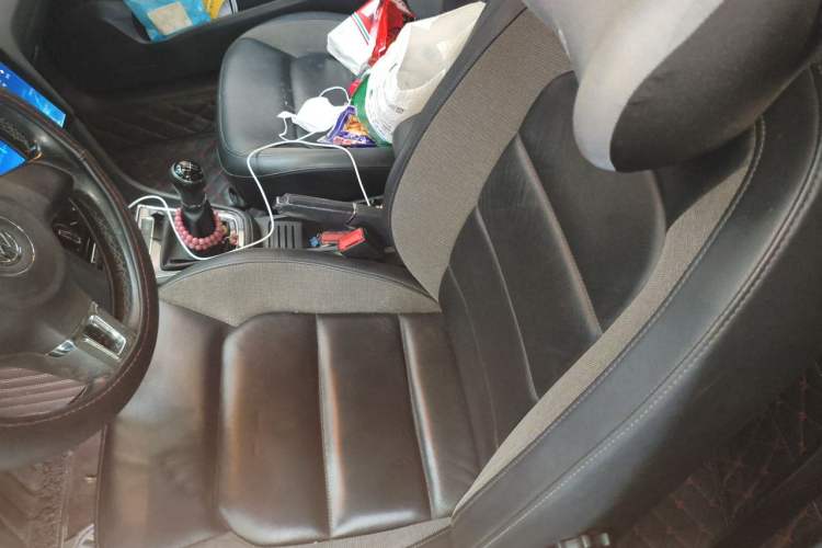 Used Volkswagen Bora 2014 1.6L Manual Comfort Model Left Front Seat