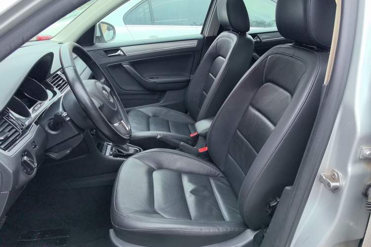Used Volkswagen Bora 2014 1.6L Automatic Comfort Model Left Front Seat