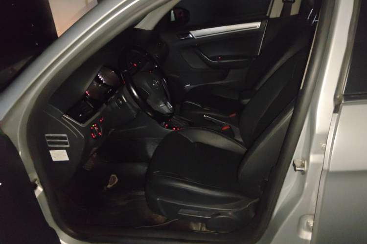 Used Volkswagen Bora 2014 1.4TSI Automatic Comfort Model Left Front Seat