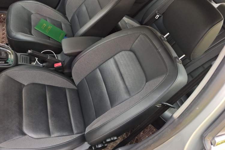 Used Volkswagen Bora 2014 1.6L Automatic Comfort Model Left Front Seat