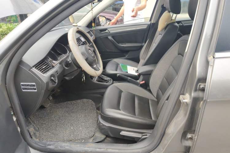 Used Volkswagen Bora 2014 1.6L Automatic Comfort Model Left Front Seat