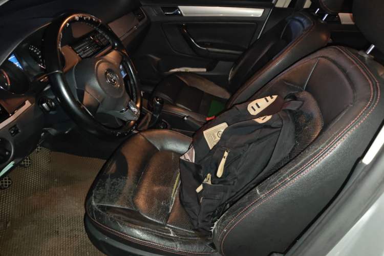 Used Volkswagen Bora 2014 1.6L Manual Fashion Edition Left Front Seat