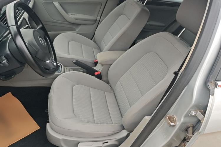 Used Volkswagen Bora 2014 1.6L Automatic Fashion Model Left Front Seat